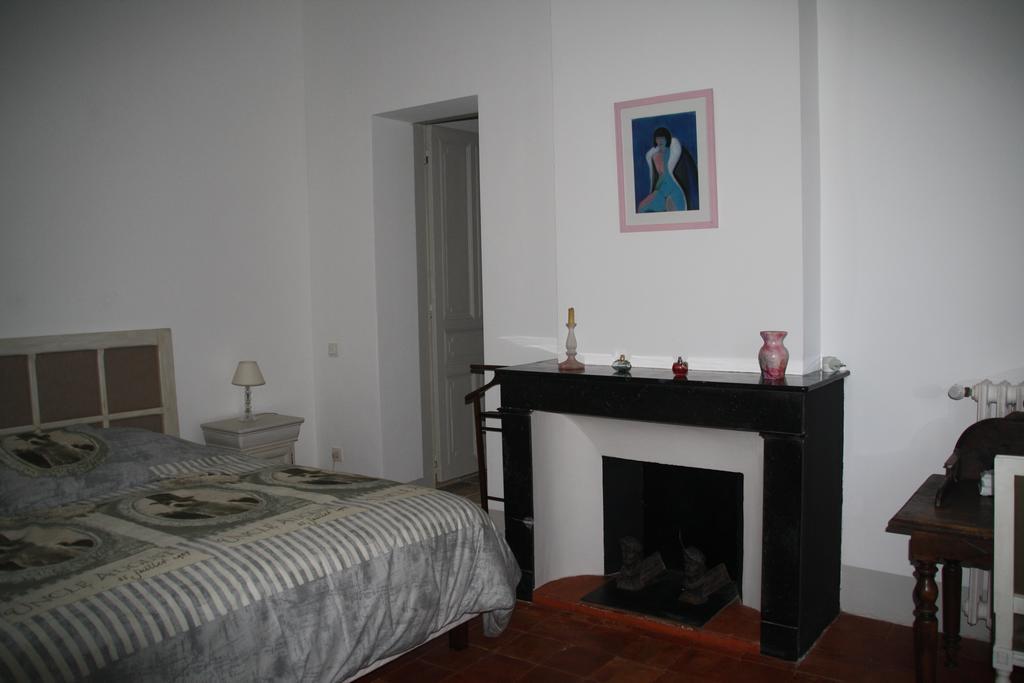 Aux Pots Bleus Bed & Breakfast Nissan-lez-Enserune Cameră foto